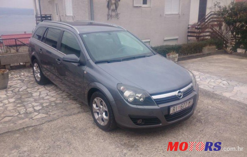 2005' Opel Astra Caravan 1,7 Cdti Sport photo #1