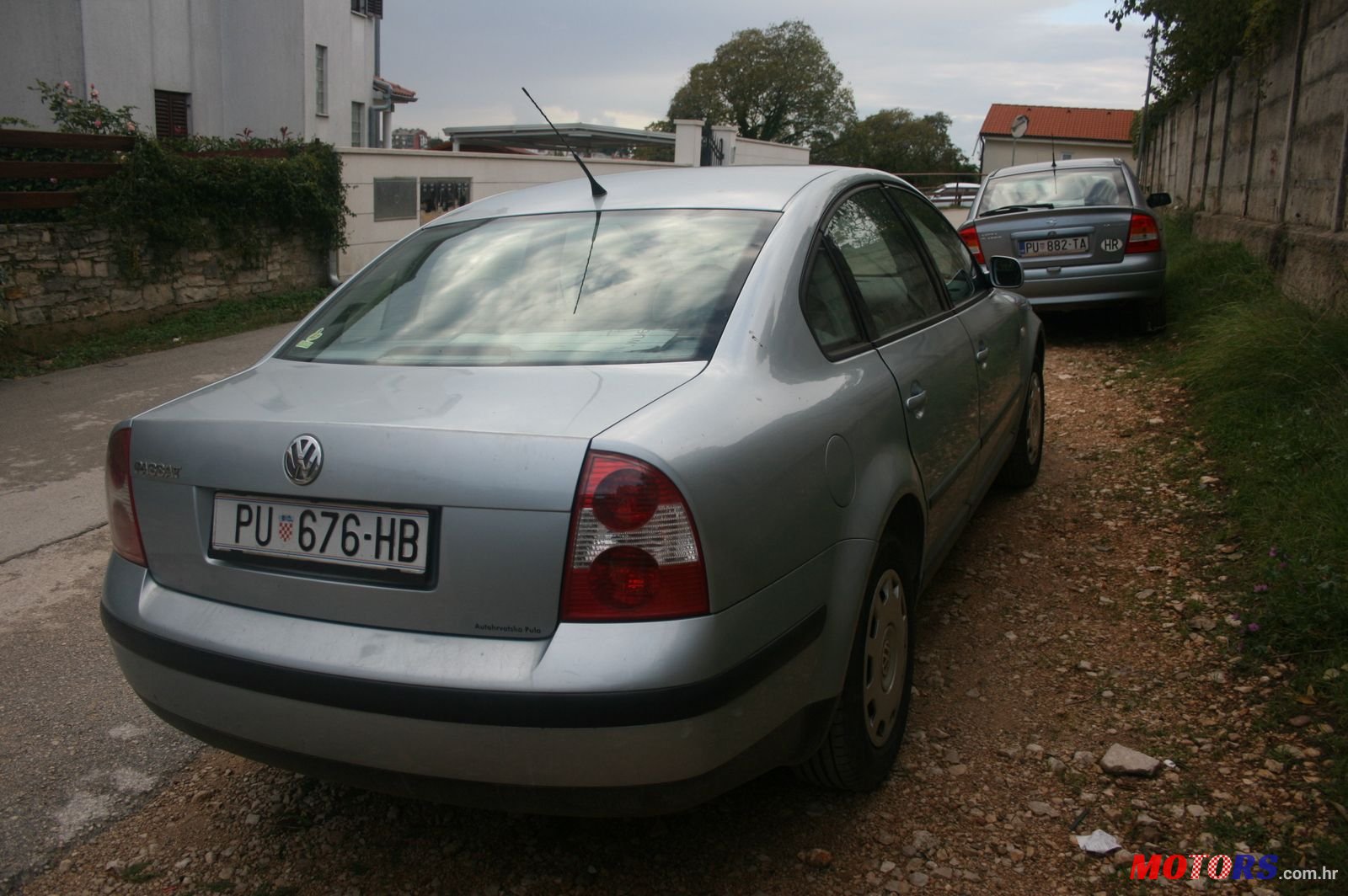 2001' Volkswagen Passat Basic photo #2