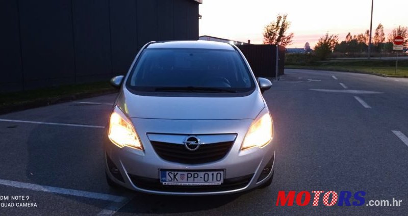 2010' Opel Meriva 1,3 Cdti photo #1
