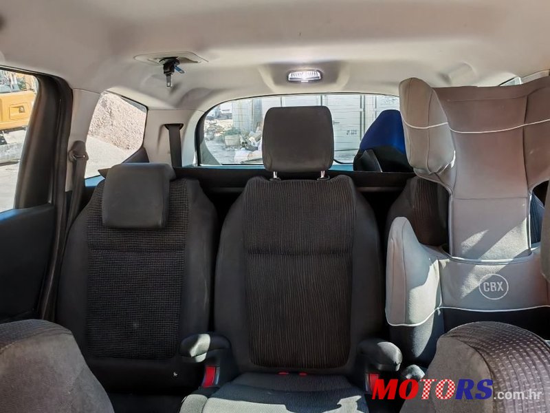2014' Peugeot 5008 1,6 Hdi photo #4