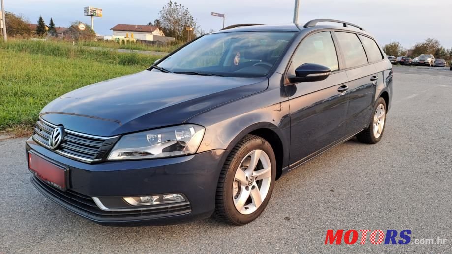 2013' Volkswagen Passat Variant photo #1