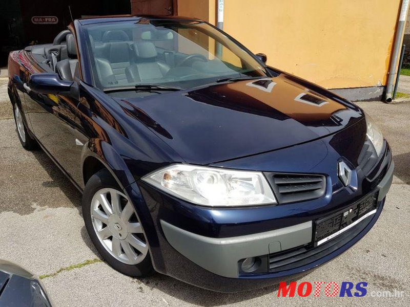 2008' Renault Megane Sport photo #1