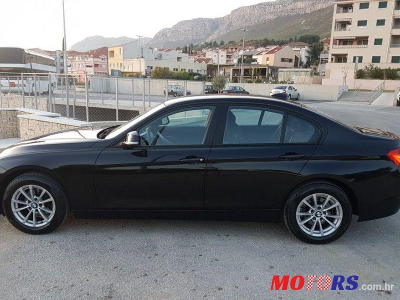 2015' BMW Serija 3 316D photo #2