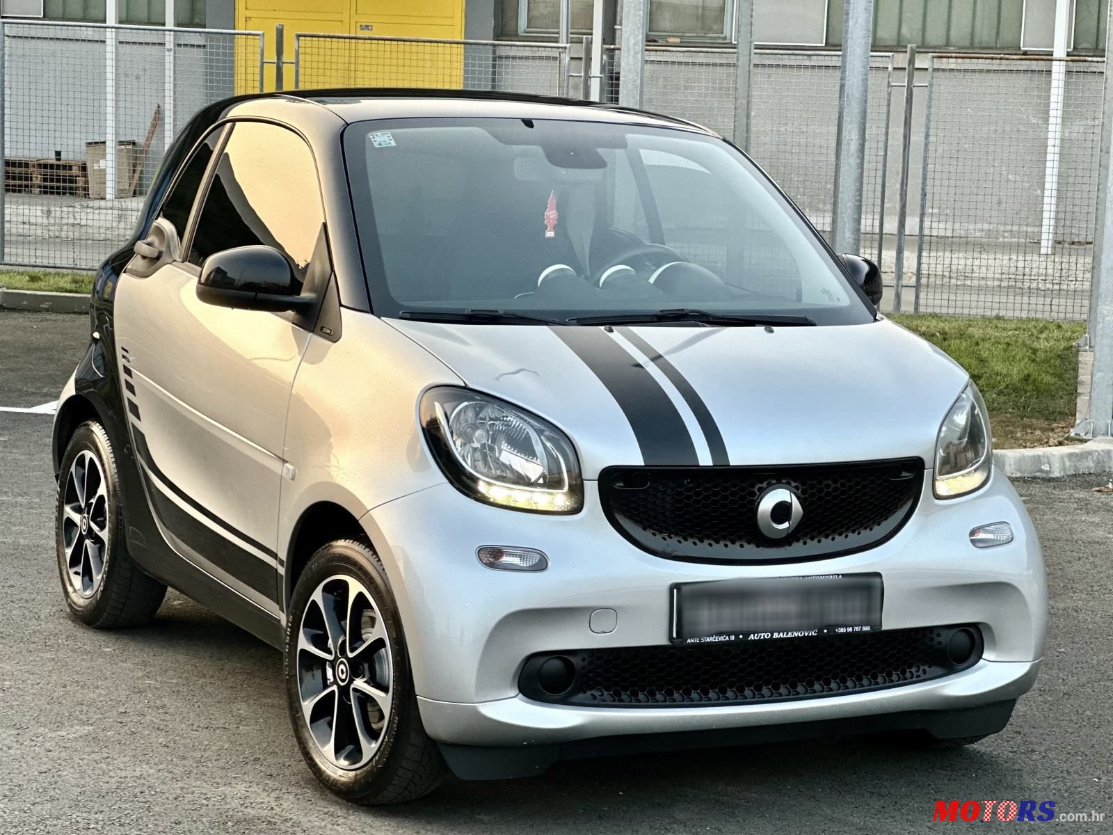 2015' Smart Fortwo 0.9 Turbo Limited photo #1