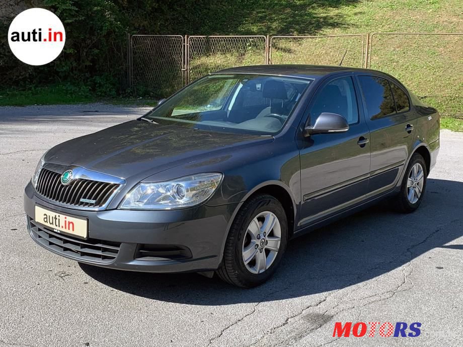 2011' Skoda Octavia photo #3