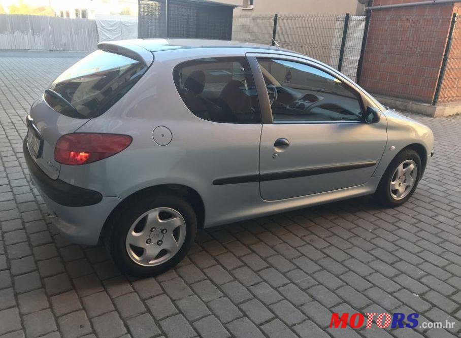 2003' Peugeot 206 206 1,4 Hdi photo #1