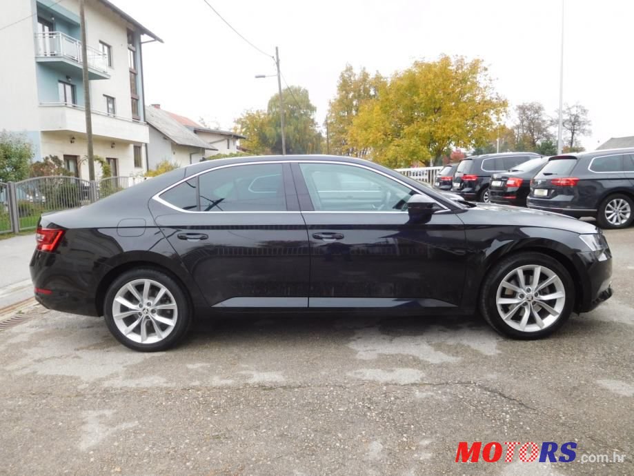 2016' Skoda Superb 2,0 Tdi photo #4