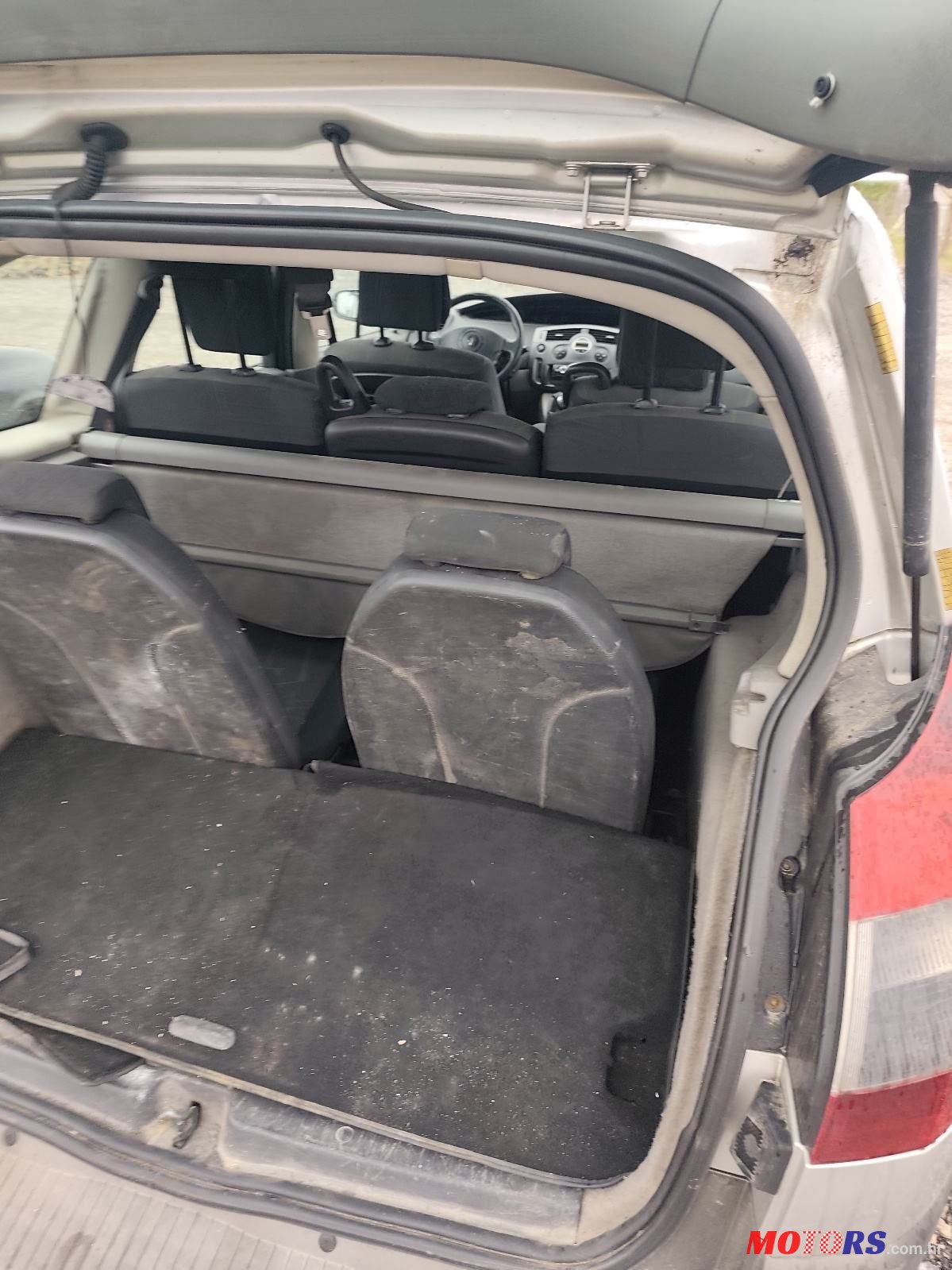 2005' Renault Megane Scenic 19Dci photo #4