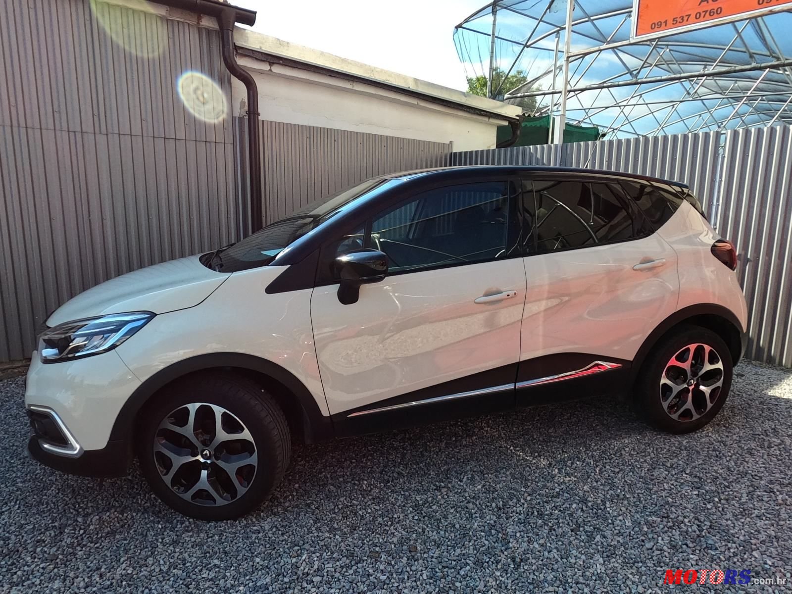 2018' Renault Captur Tce photo #2