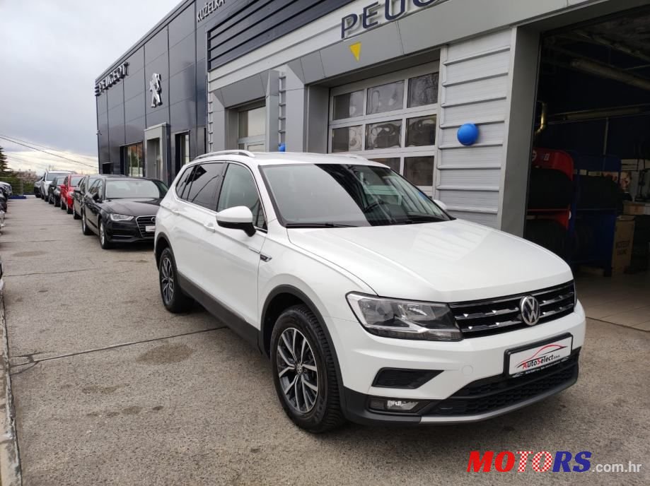 2019' Volkswagen Tiguan Allspace photo #2