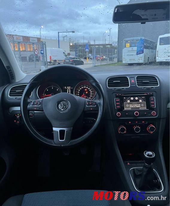 2011' Volkswagen Golf 6 1,6 Tdi photo #6