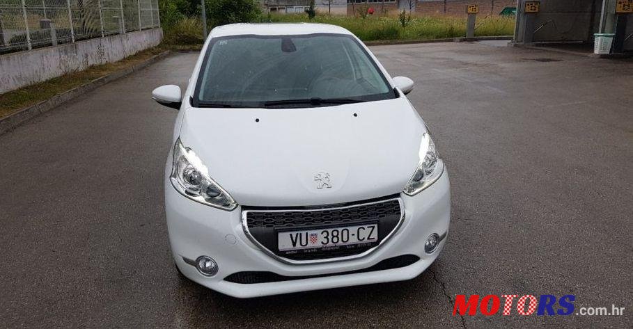 2012' Peugeot 208 photo #5