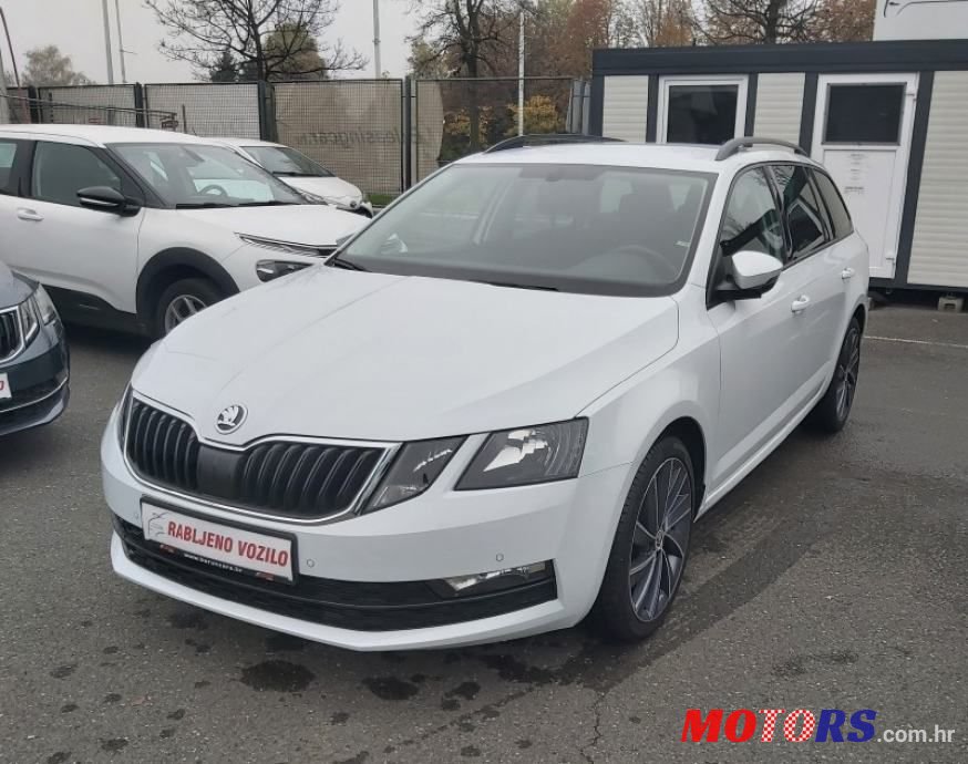 2018' Skoda Octavia Combi photo #2