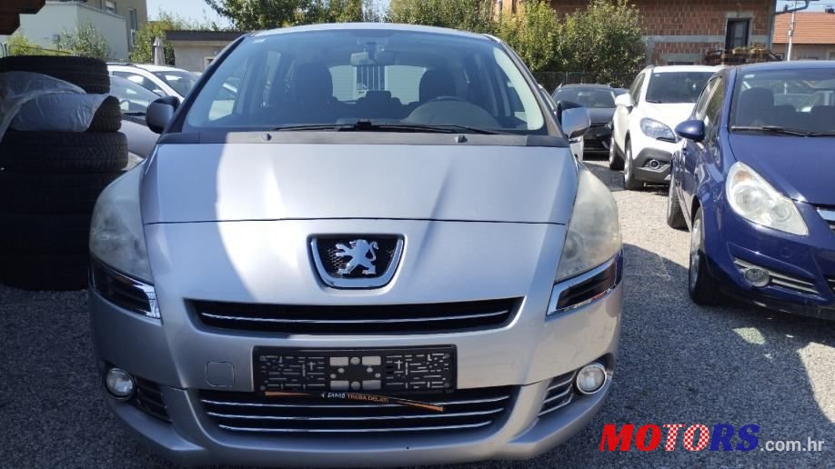 2011' Peugeot 5008 1,6 Hdi photo #3