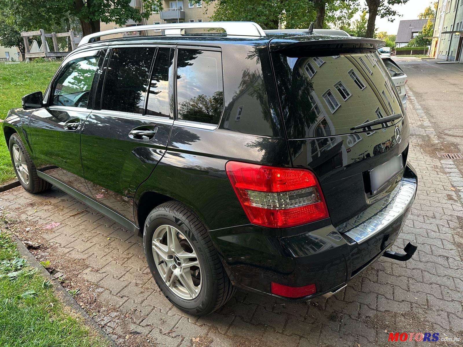 2011' Mercedes-Benz GLK 220 Cdi 4Matic photo #2