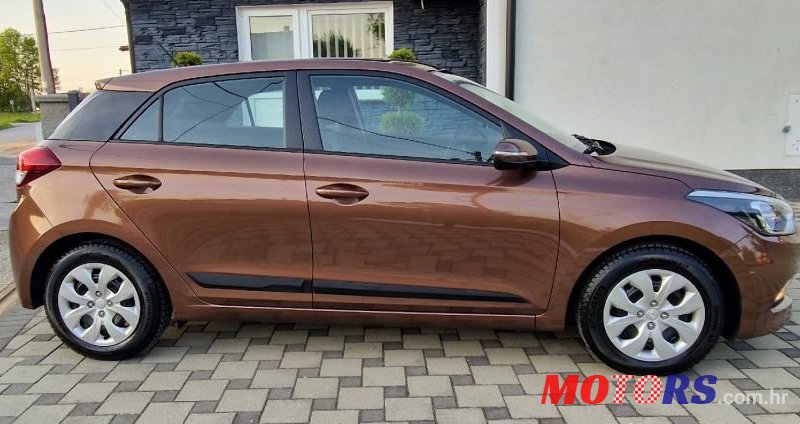 2016' Hyundai i20 1,25 photo #5