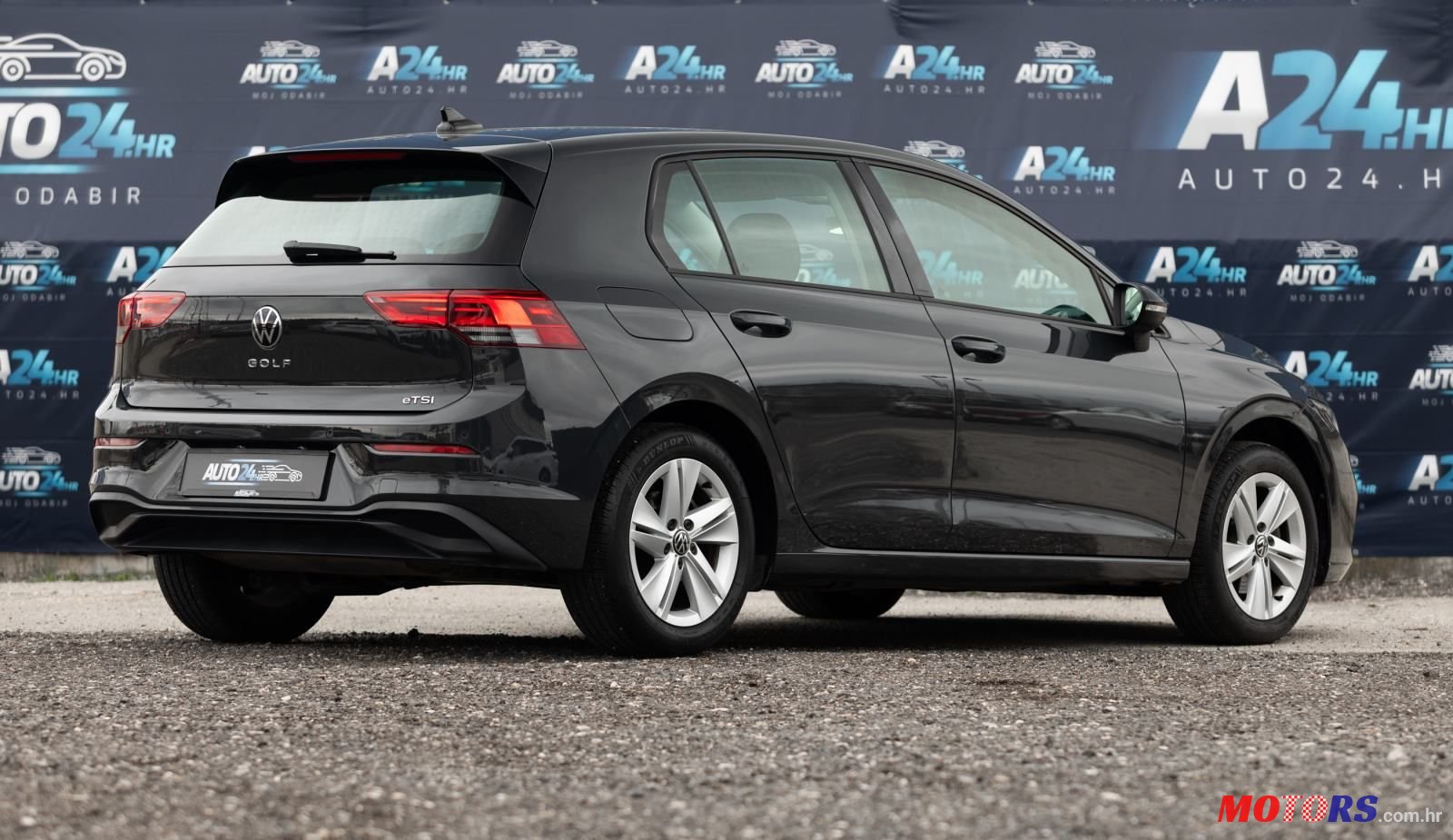 2021' Volkswagen Golf VIII 1,0 Etsi photo #2