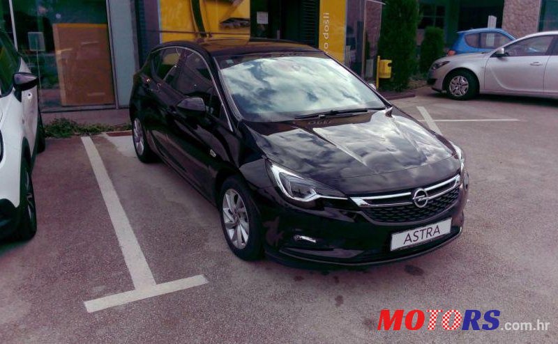 2017' Opel Astra Innov ,B16Dte,Mt6,S/S,81Kw photo #2