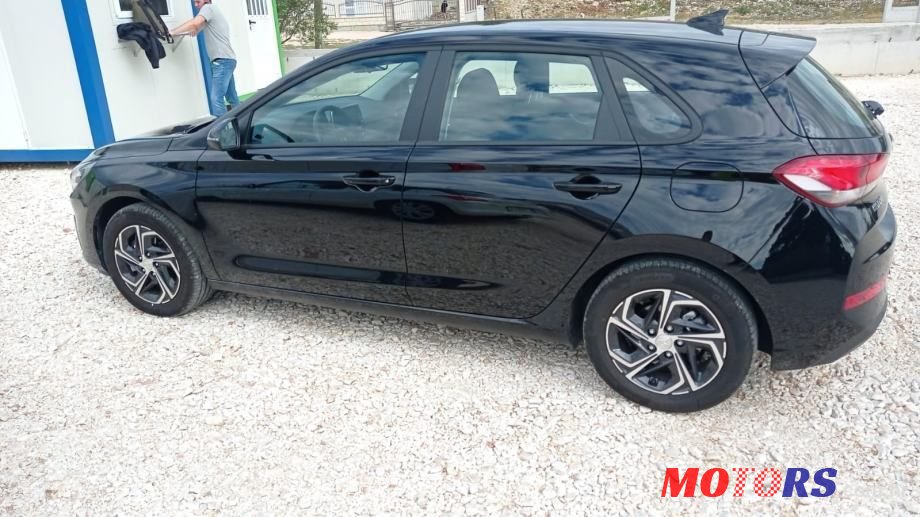 2021' Hyundai i30 1.5Dpi photo #4