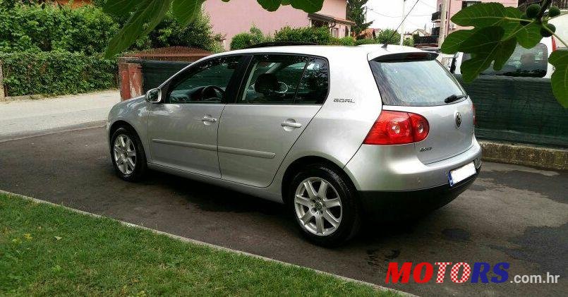 2006' Volkswagen Golf V 1,9 Tdi photo #1