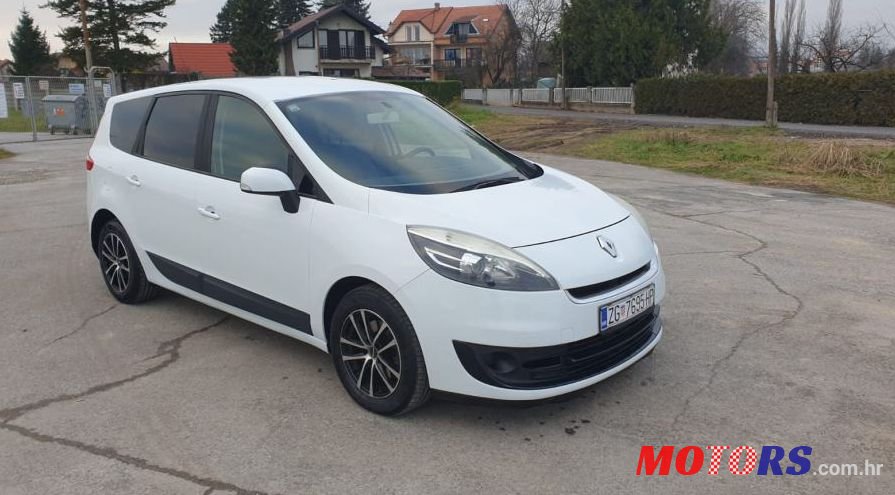 2012' Renault Grand Scenic 1,5 Dci photo #1