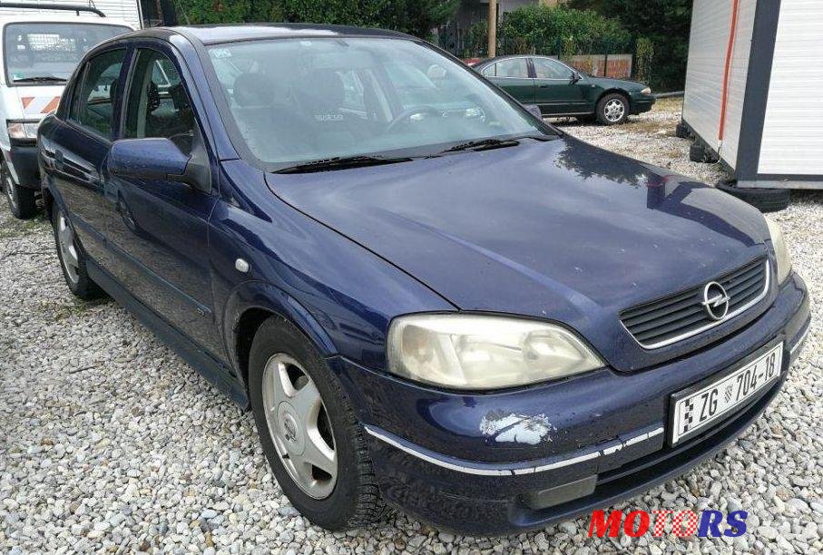 2000' Opel Astra 1,6 Cdx photo #1