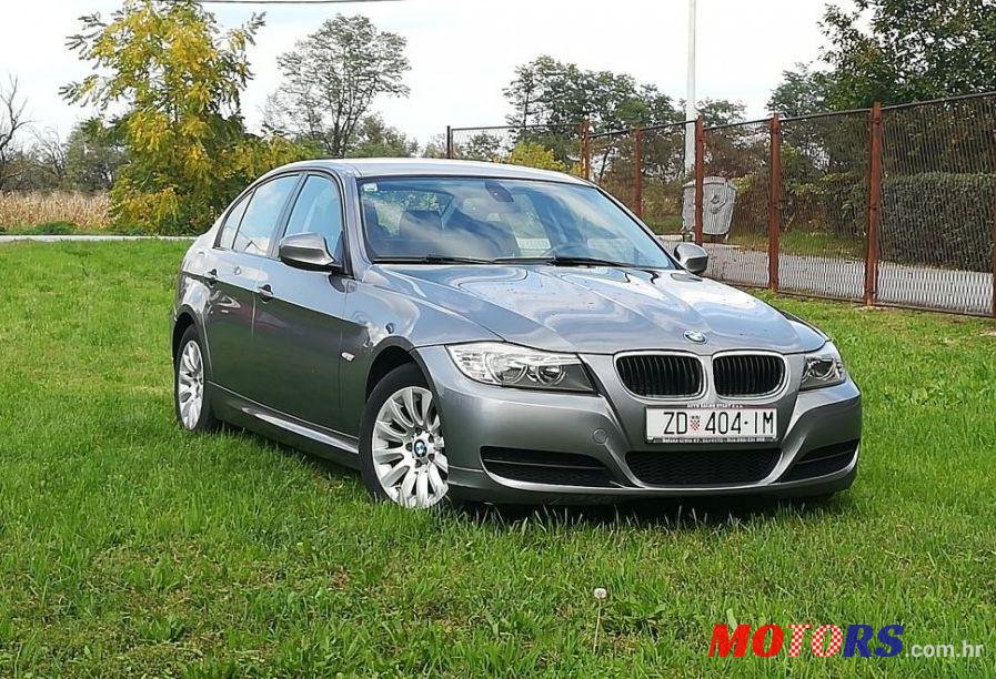 2010' BMW Serija 3 316D photo #1