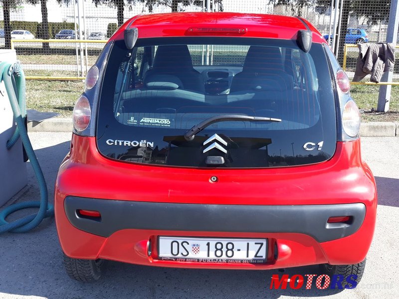 2010' Citroen C1 photo #2