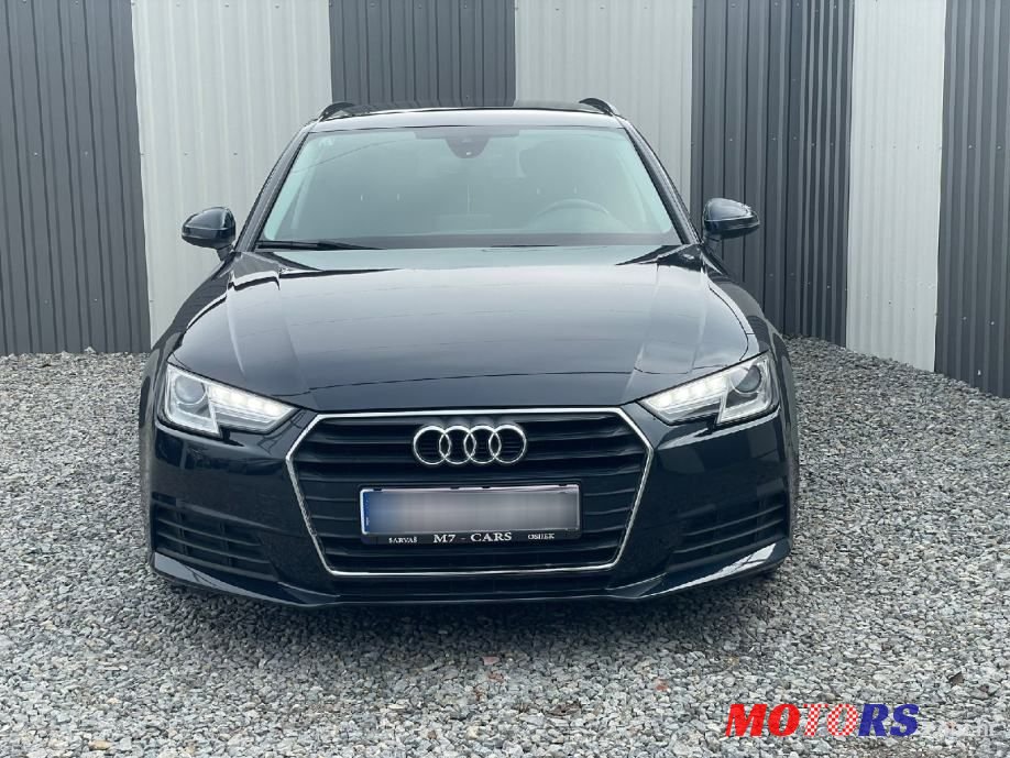 2016' Audi A4 Avant photo #2