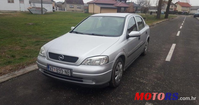 2005' Opel Astra 1,4 16V photo #1