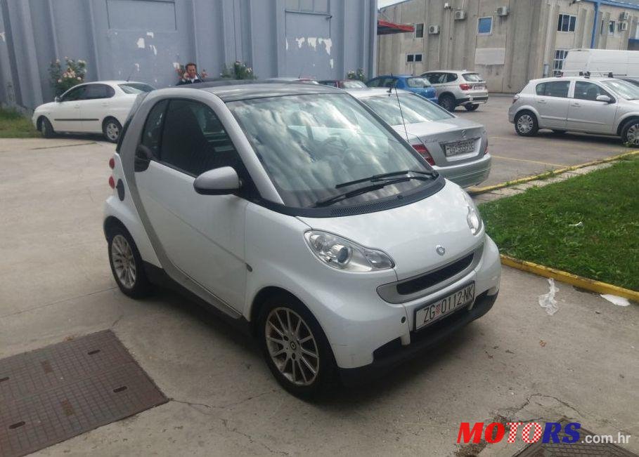 2009' Smart Fortwo Coupe photo #2