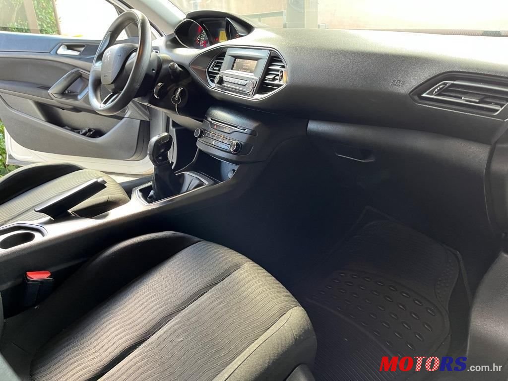2015' Peugeot 308 1,6 Hdi photo #6