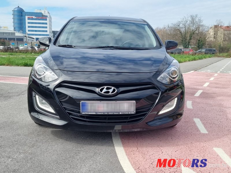 2014' Hyundai i30 1,6 Crdi photo #1