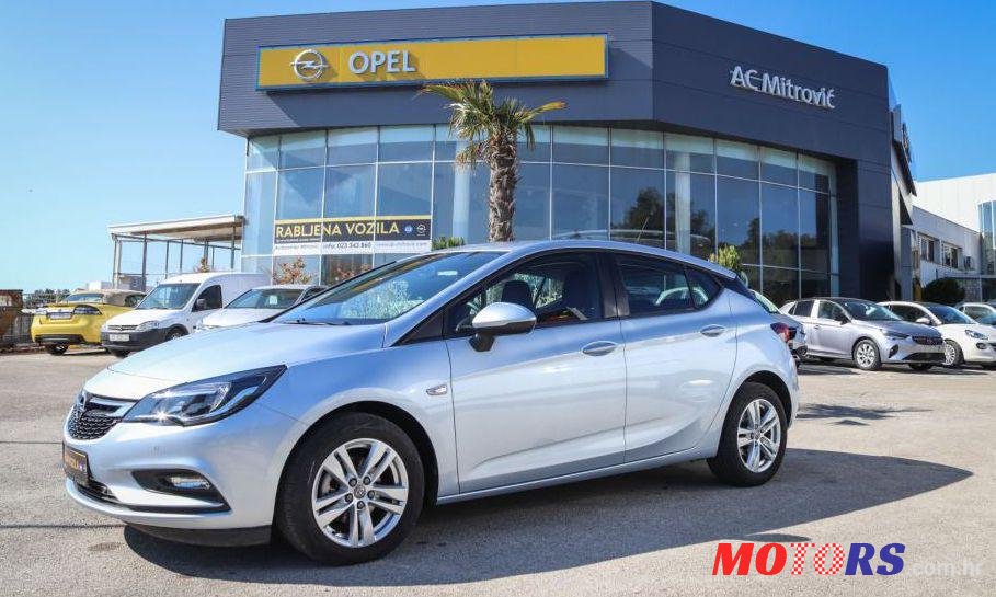 2019' Opel Astra 1,0 photo #1