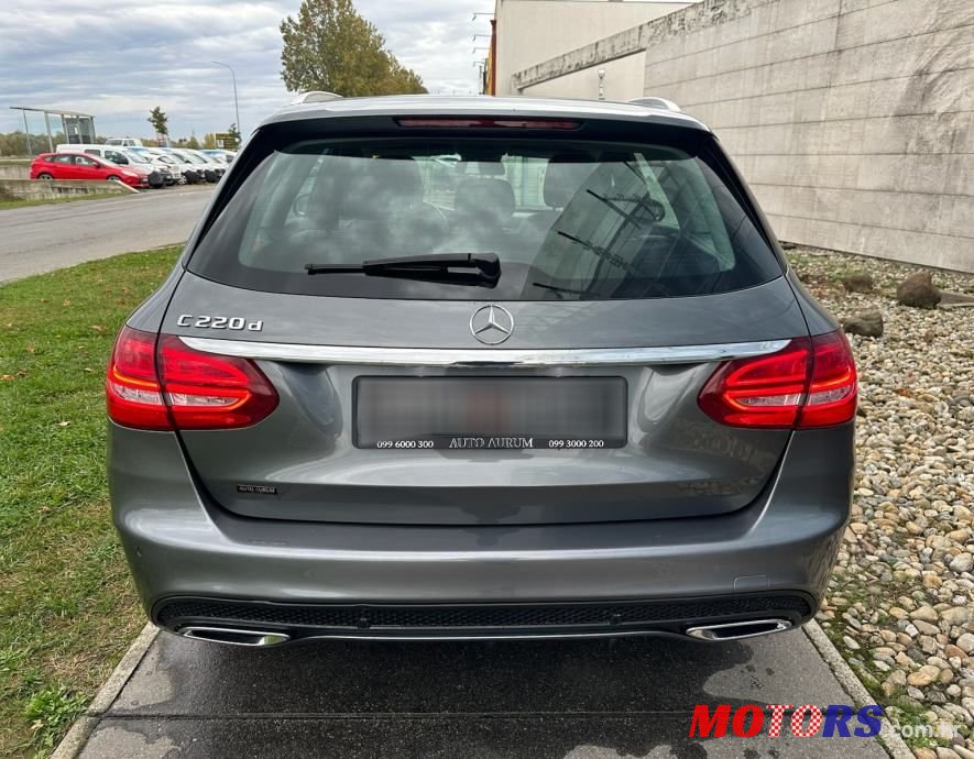 2016' Mercedes-Benz C-Klasa photo #4