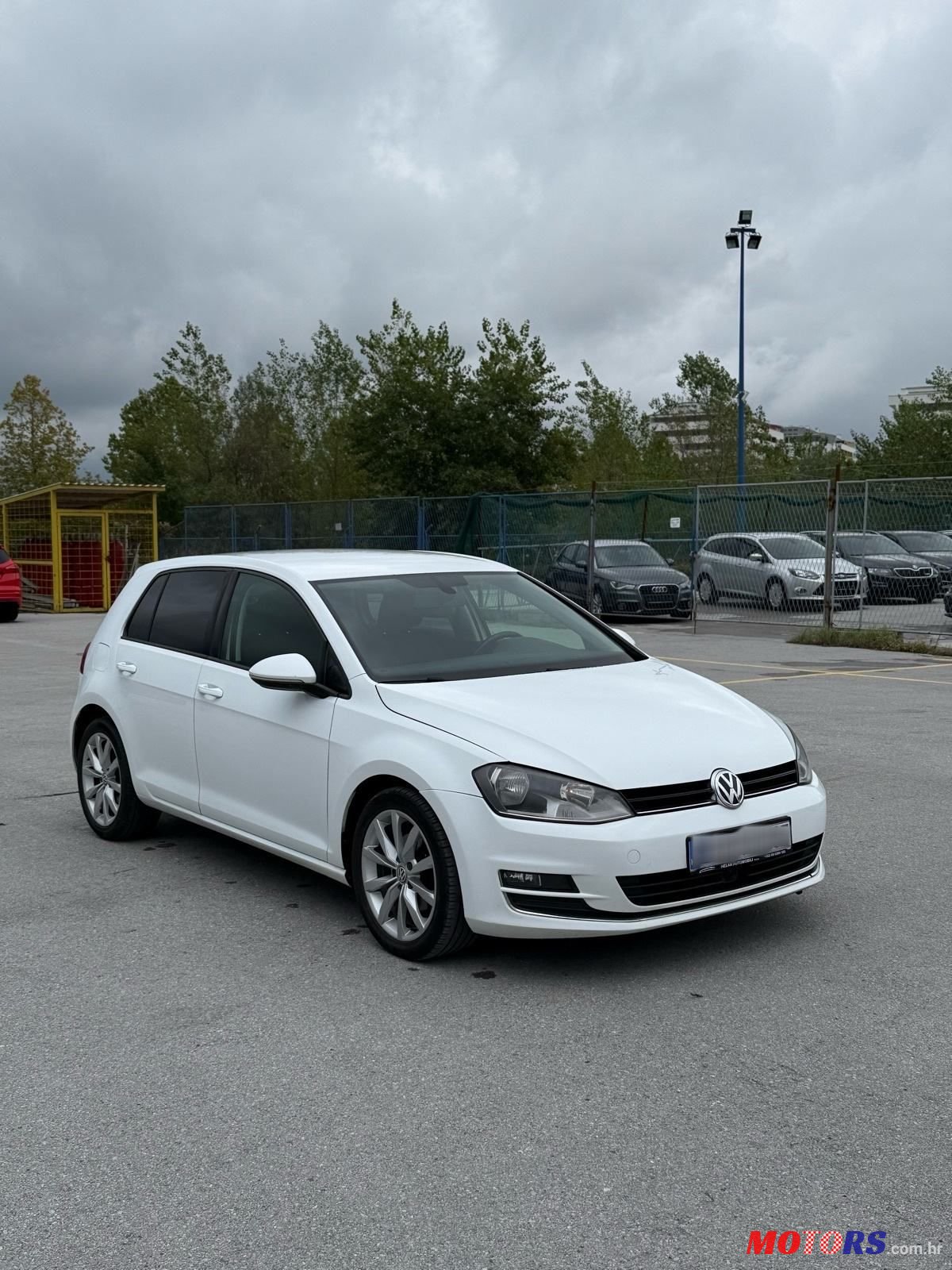 2013' Volkswagen Golf VII 1,6 Tdi Bmt photo #3