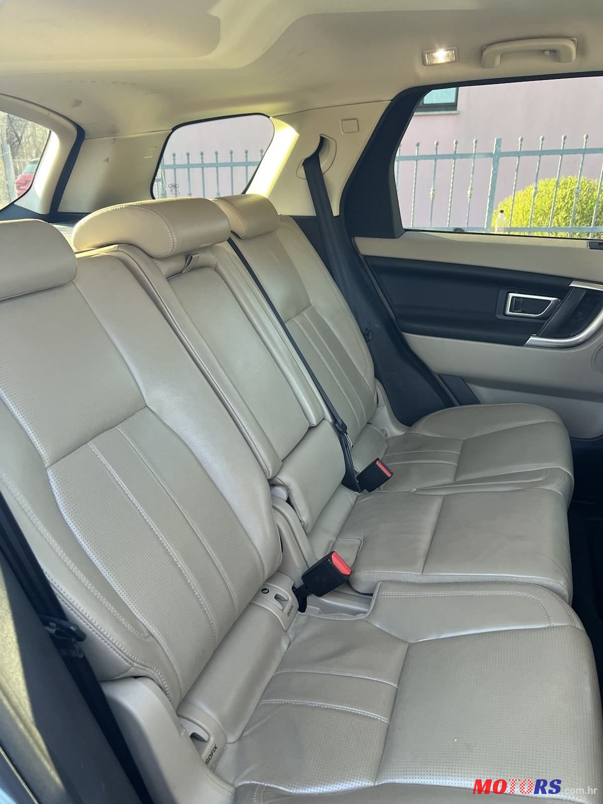2016' Land Rover Discovery Sport 2.0 photo #5