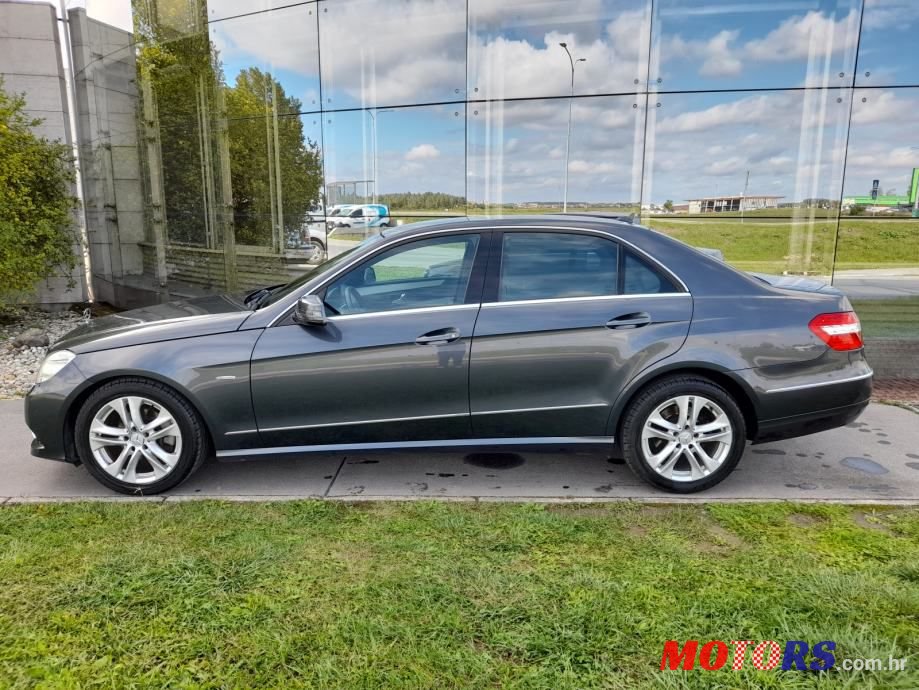 2010' Mercedes-Benz E-Klasa 220 Cdi photo #2