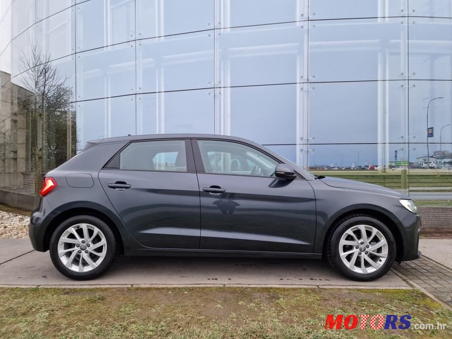 2019' Audi A1 photo #6