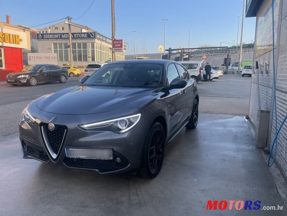 2018' Alfa Romeo Stelvio 2,2 Diesel photo #2