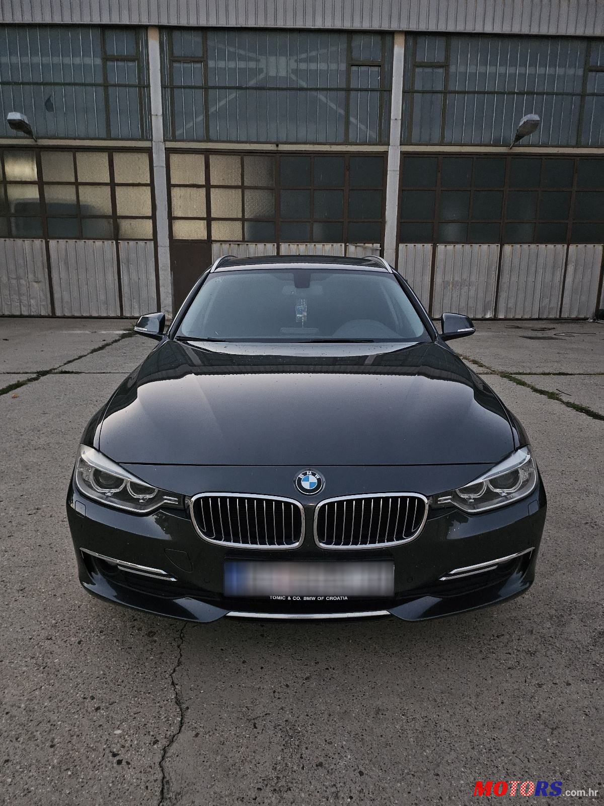 2013' BMW Serija 3 318D photo #3