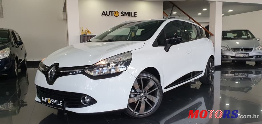 2014' Renault Clio photo #1