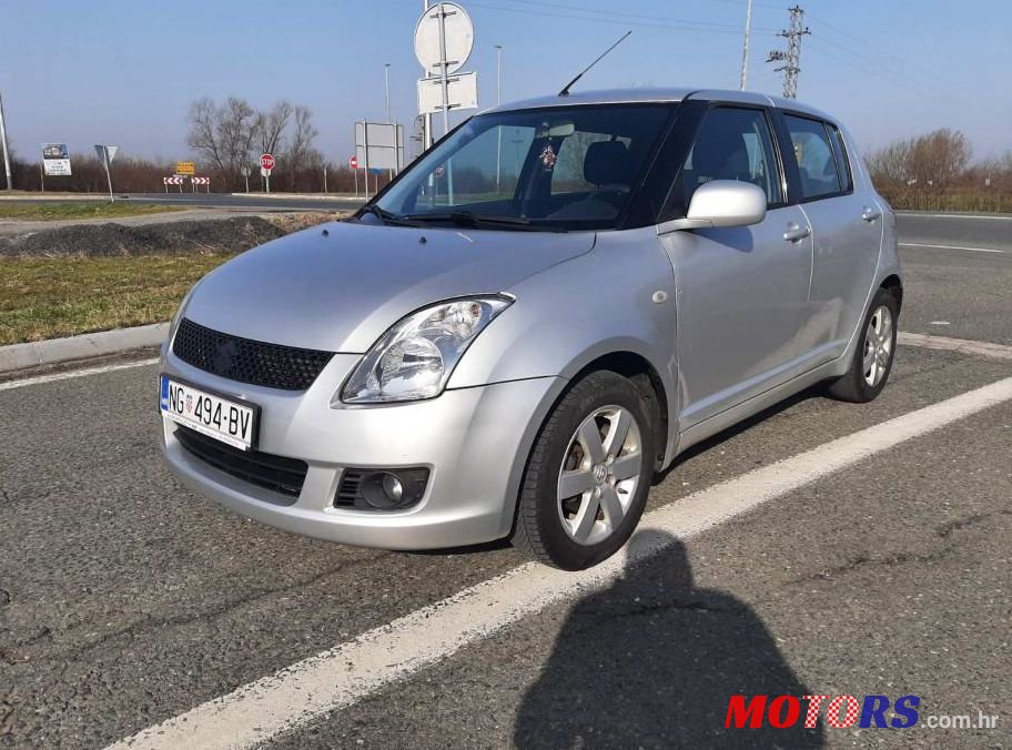 2008' Suzuki Swift 1,3 Glx photo #1
