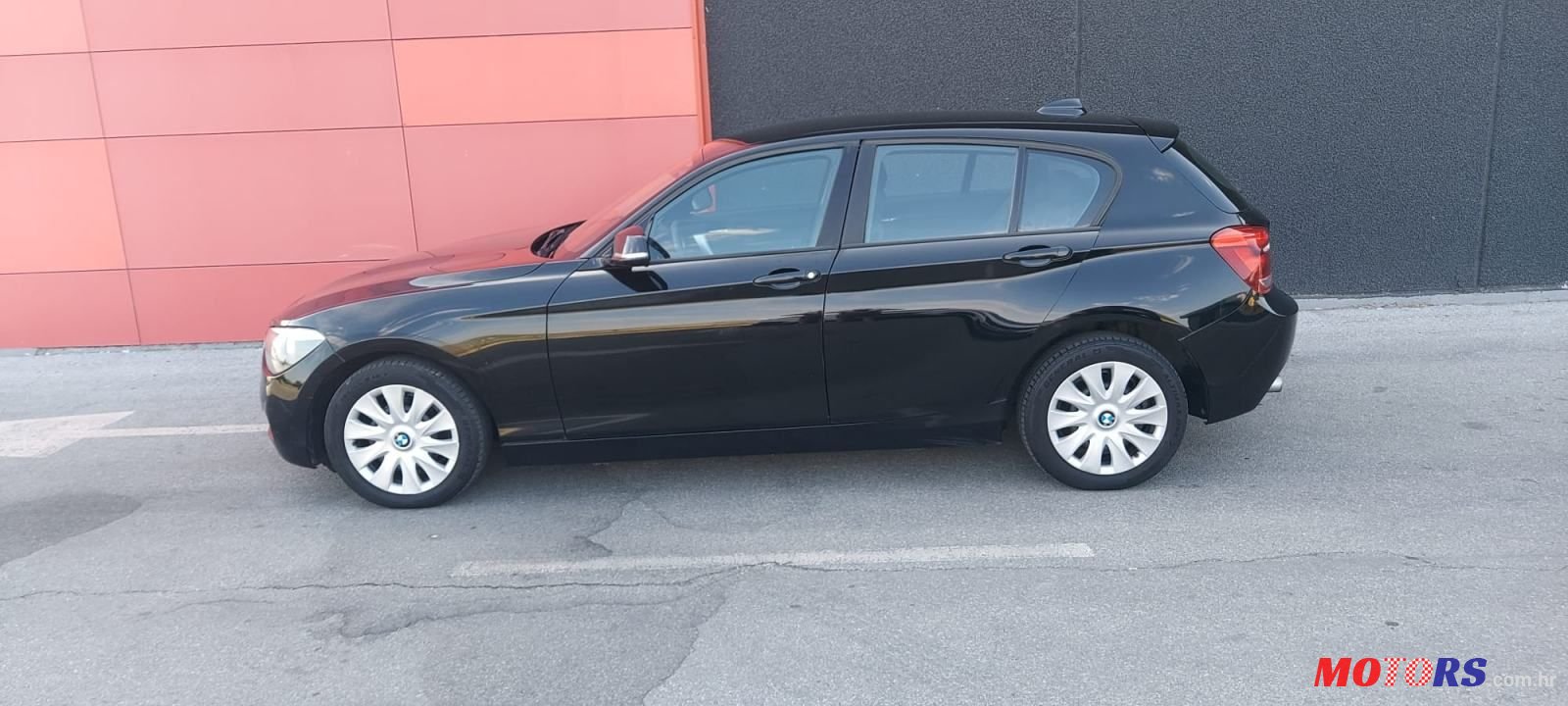 2013' BMW Serija 1 116D photo #4
