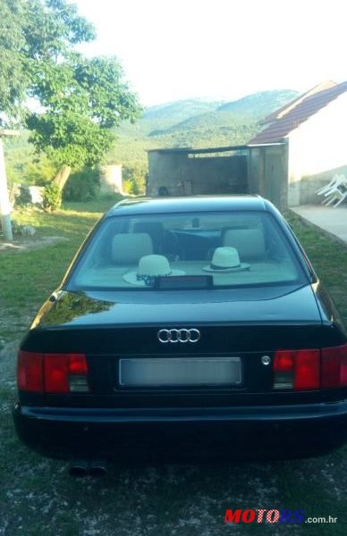 1997' Audi A6 2,6 E photo #2