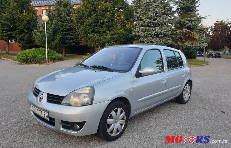 2008' Renault Clio 1,5 Dci photo #1