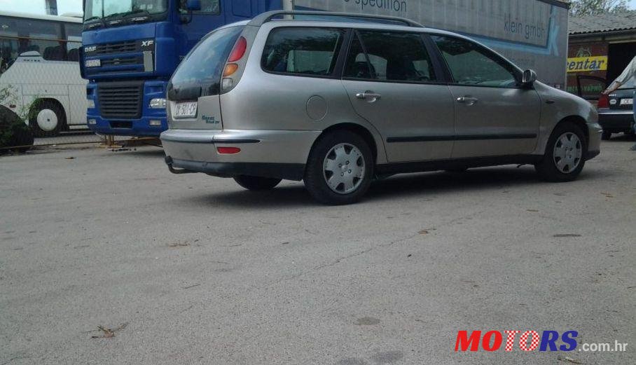 2002' Fiat Marea Weekend 1,9 Jtd photo #1