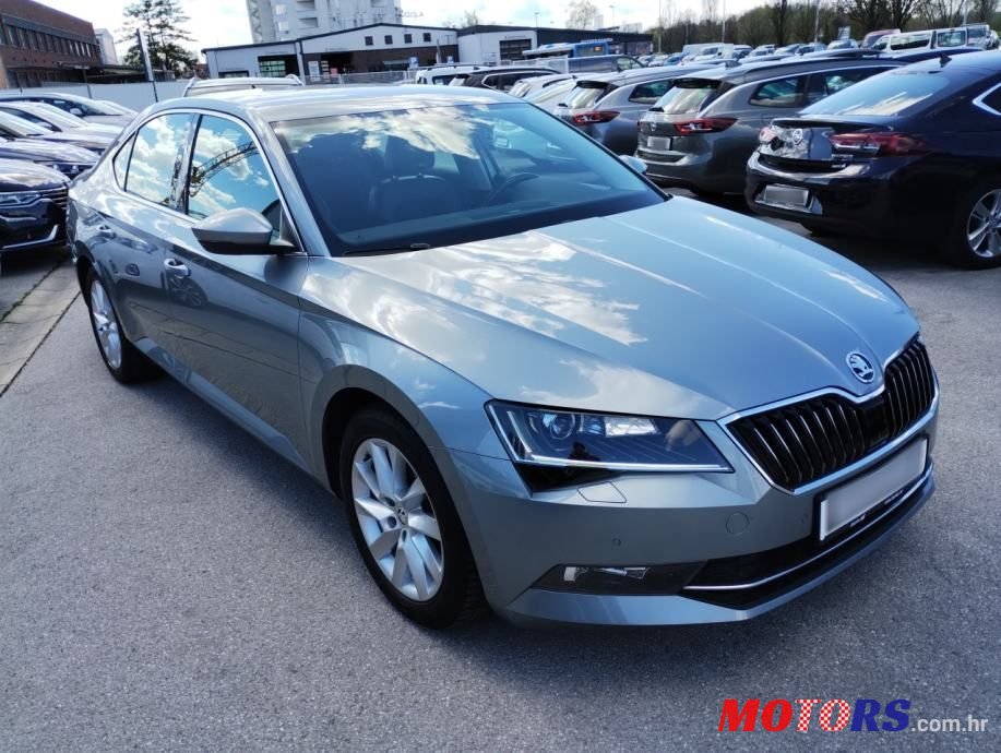 2018' Skoda Superb 2,0 Tdi Ambition photo #3