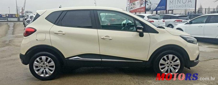 2015' Renault Captur Dci 90 photo #1