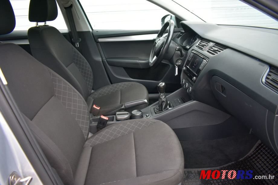 2018' Skoda Octavia Combi photo #4